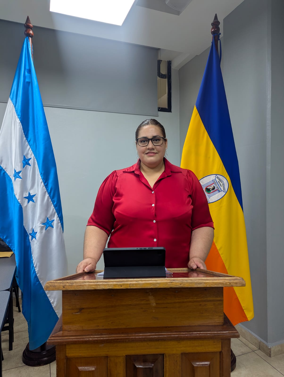La percepción del liderazgo docente y las acciones a favor del desempeño escolar y la participación. Una mirada de los padres de familia y estudiantes en cuatro centros de educación de la ciudad de Santa Rosa de Copán, Departamento de Copán